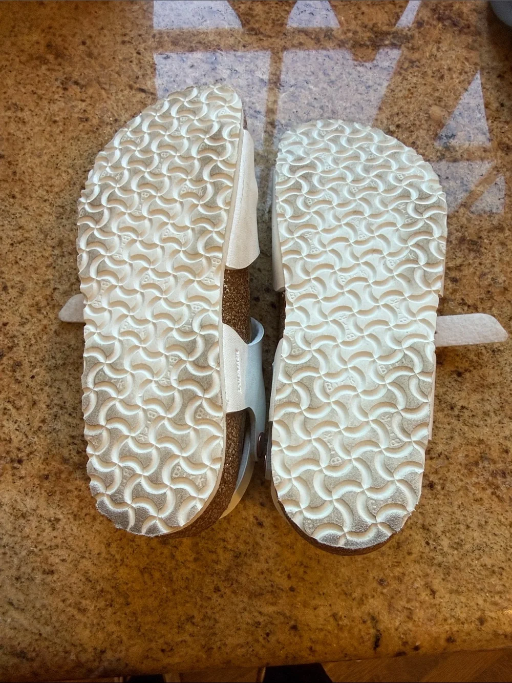 Size 3-3.5US / 34EU - Birkenstock Rio Kids White Double Buckle Sandals